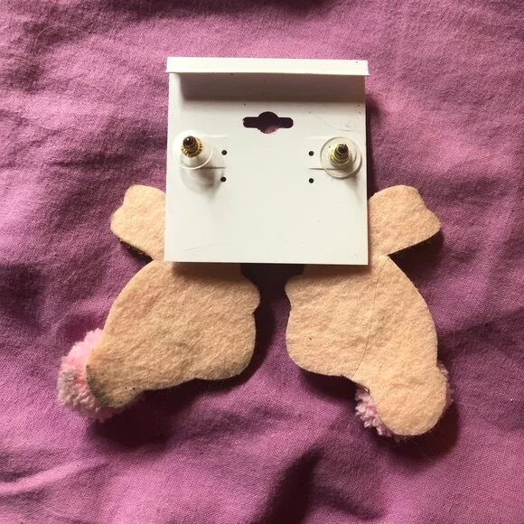 NWT hand beaded pink beaded Easter bunny earrings - Picture 6 of 6